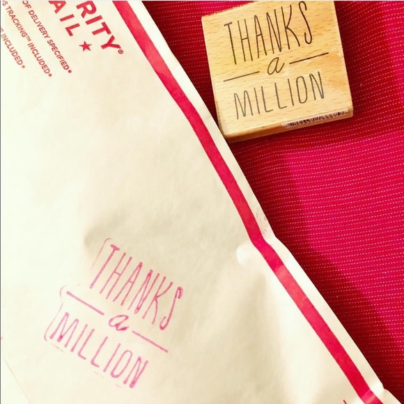 🌿Meet your Posher!🌿 - Picture 4 of 4